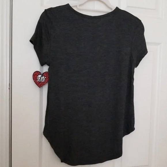 BNWT DK Heather Grey Tshirt - Picture 4 of 6